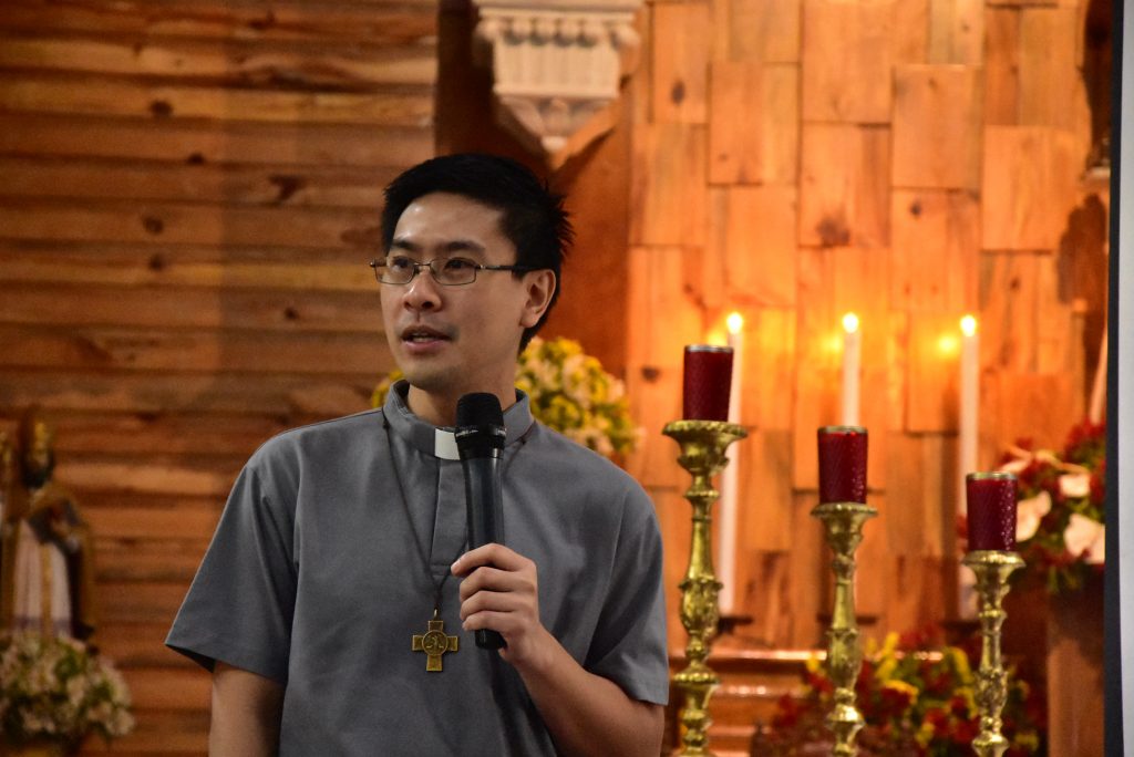 Fr. Juvelan Paul Samia, SDB, talks for the whole day about two relevant issues with the RAY delegates, </br> namely: youth evangelization in the morning; and sex and sexuality in the afternoon.