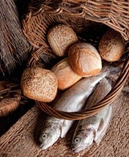 7-Loaves-2-Fish